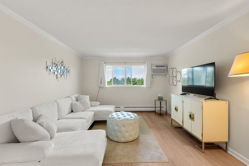 Condominium at 145 Essex Ave # 405, Gloucester MA 01930, Gloucester, photo 9 of 31