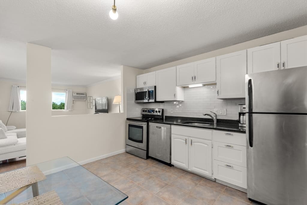 Condominium at 145 Essex Ave # 405, Gloucester MA 01930, Gloucester, photo 15 of 31