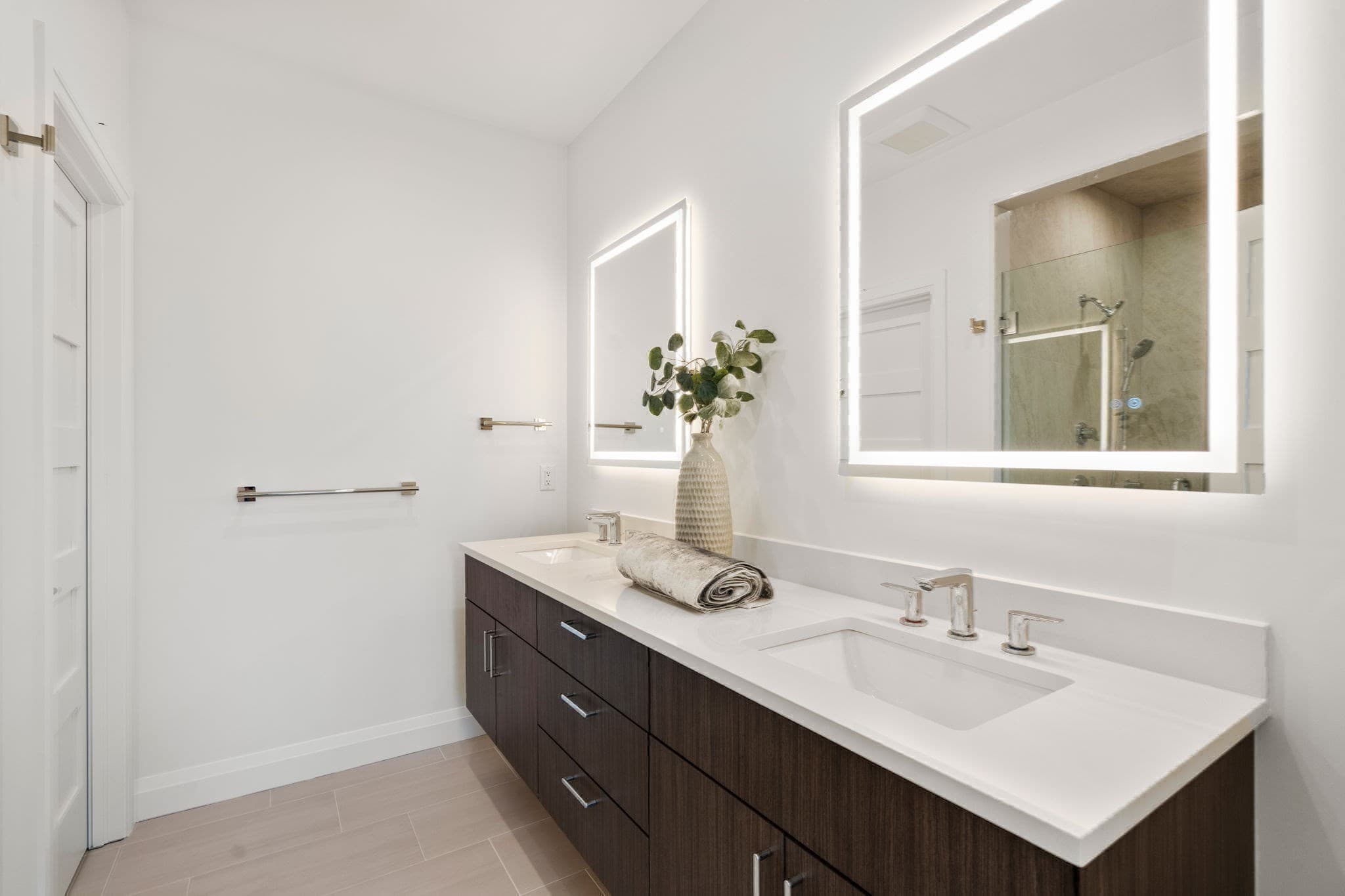 Condominium at 956 Walnut Street # 2, Newton MA 02461, Newton, photo 11 of 30
