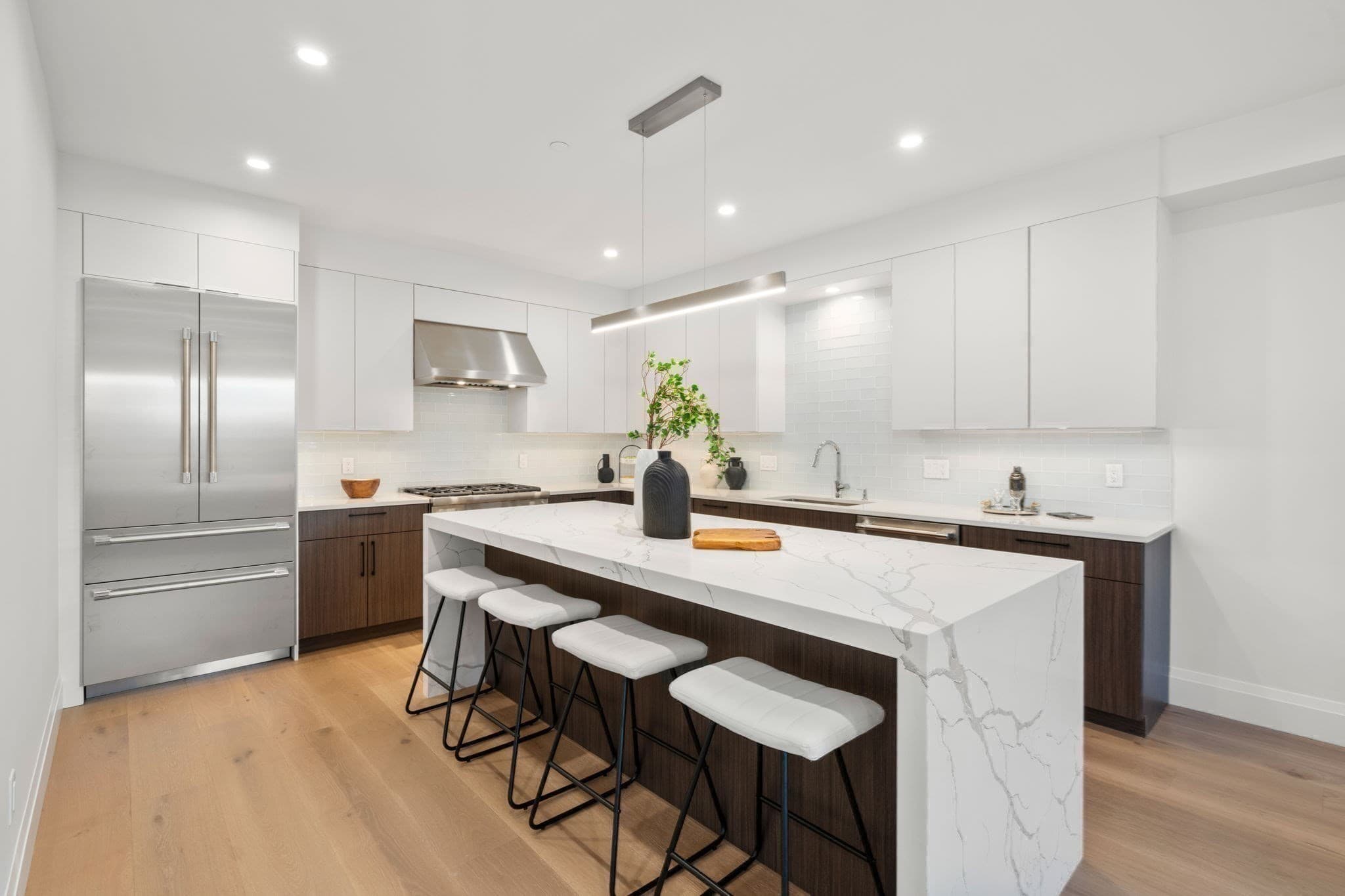 Condominium at 956 Walnut Street # 2, Newton MA 02461, Newton, photo 4 of 30