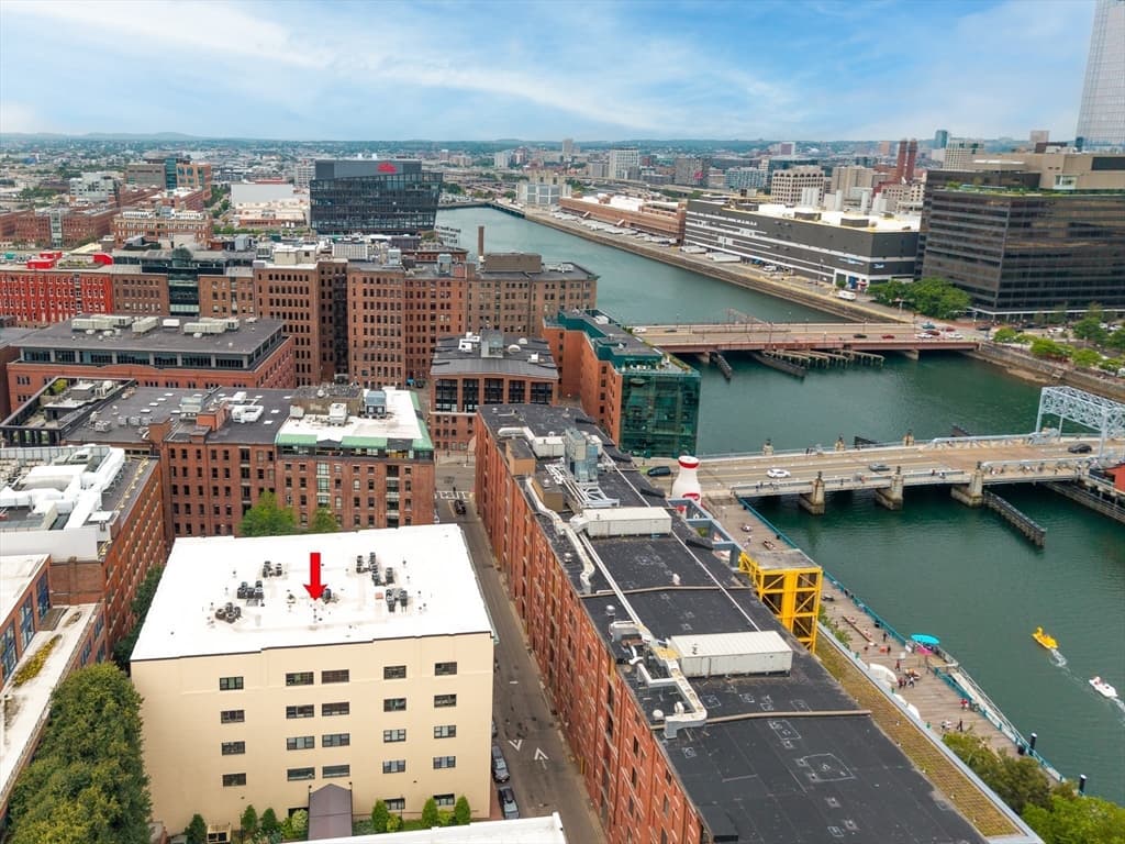Condominium at 15 Sleeper St # 407, Boston MA 02210, photo 19 of 21