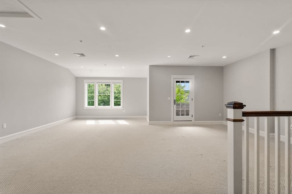 Condominium at 2 Abbey Road # 2, Sherborn MA 01770, Sherborn, photo 22 of 39