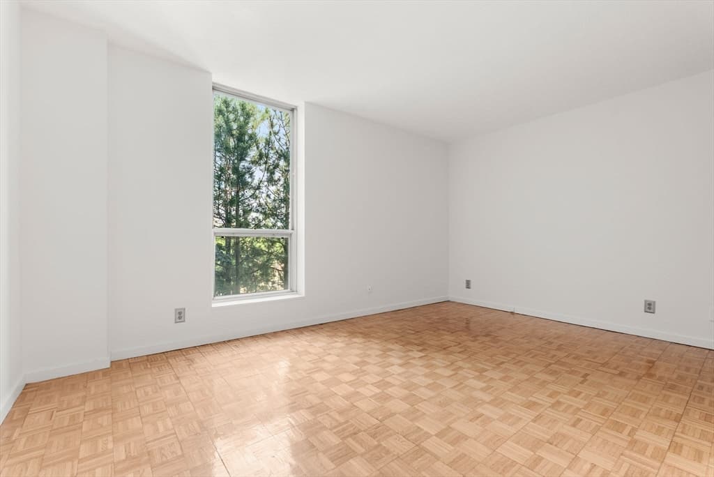 33 Pond Ave # 523, Brookline MA 02445 photo 18