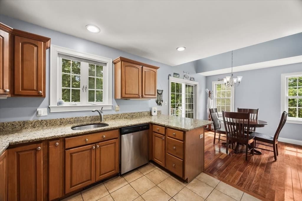 Condominium at 2 Bogey Way # 2, Lakeville MA 02347, Lakeville, photo 15 of 27