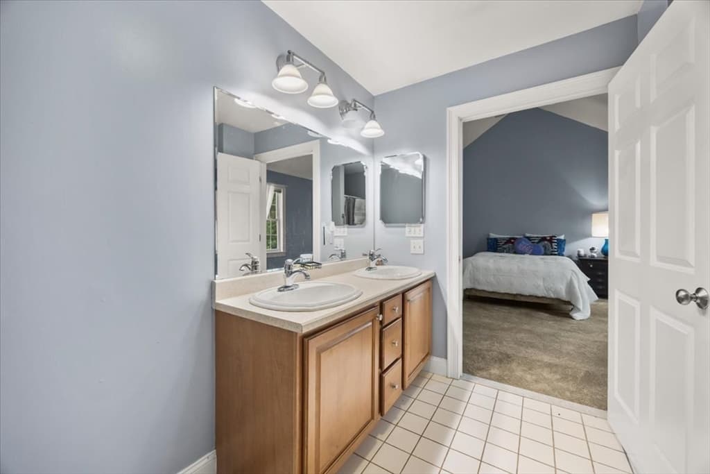 Condominium at 2 Bogey Way # 2, Lakeville MA 02347, Lakeville, photo 21 of 27