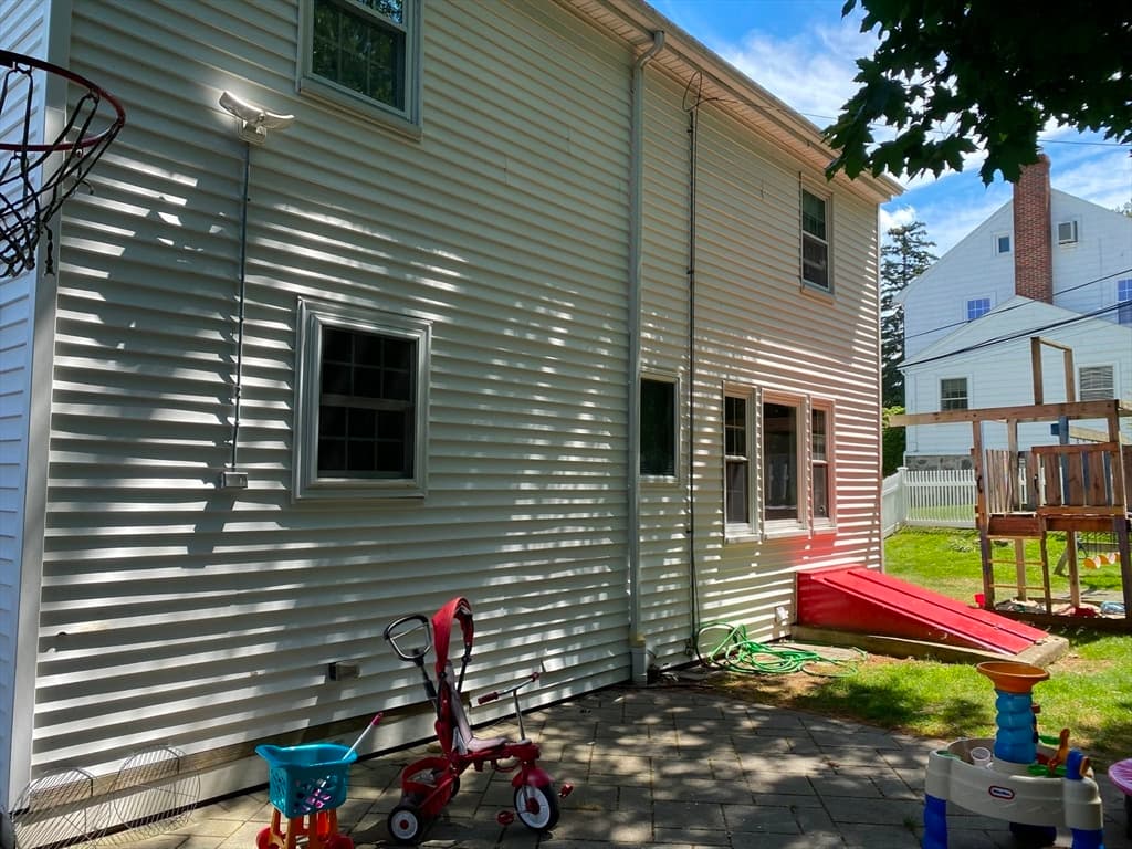 46 Woodard Rd, Boston MA 02132 photo 14