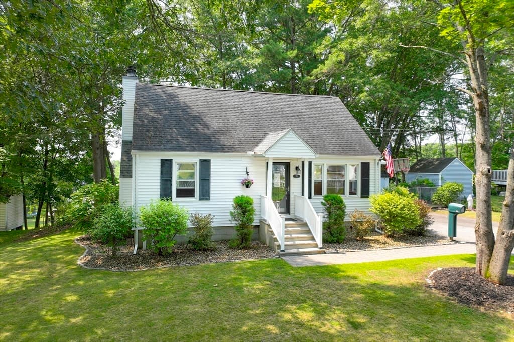 26 Ponderosa Avenue, Methuen MA 01844