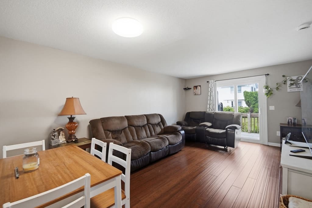55 Empire St # 11, Chicopee MA 01013 photo 4