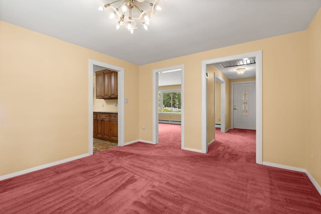 Single Family Residence at 6 Norfolk, Leominster MA 01453, photo 11 of 36