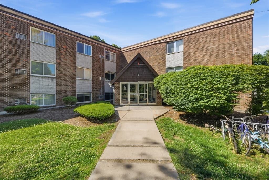 Condominium at 9 Weld St # 19, Framingham MA 01702, photo 23 of 28
