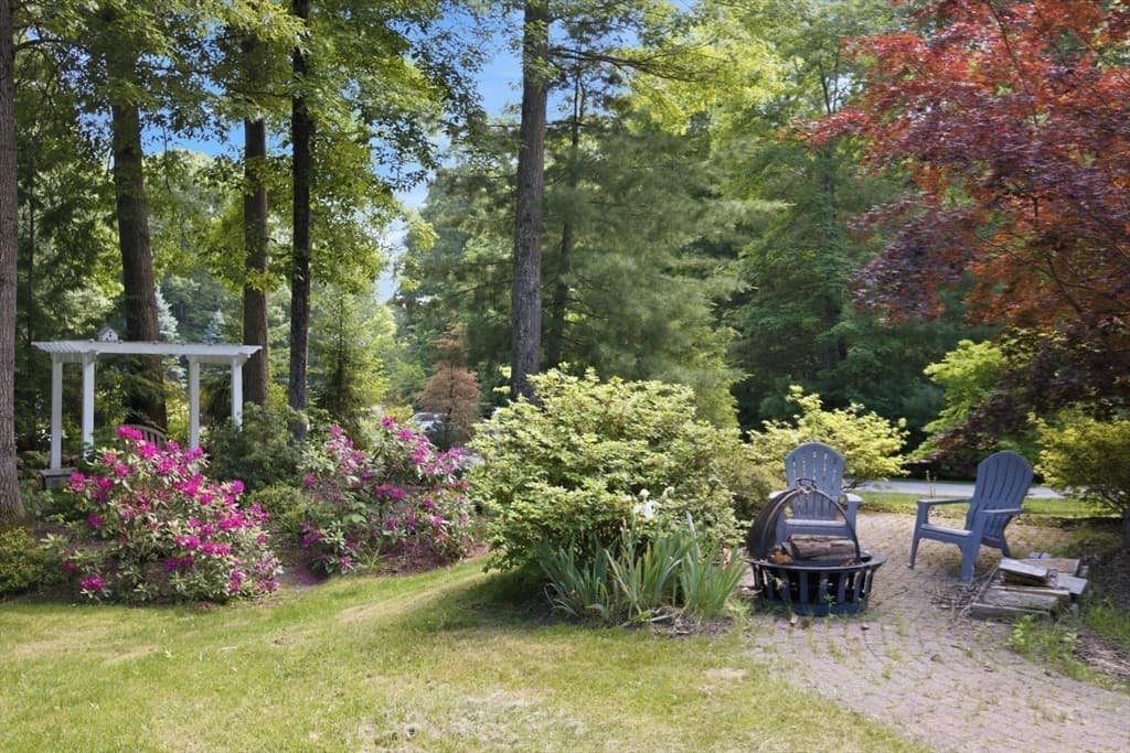 Single Family Residence at 8 Evergreen Drive, Plaistow NH 03865, Plaistow, photo 33 of 36