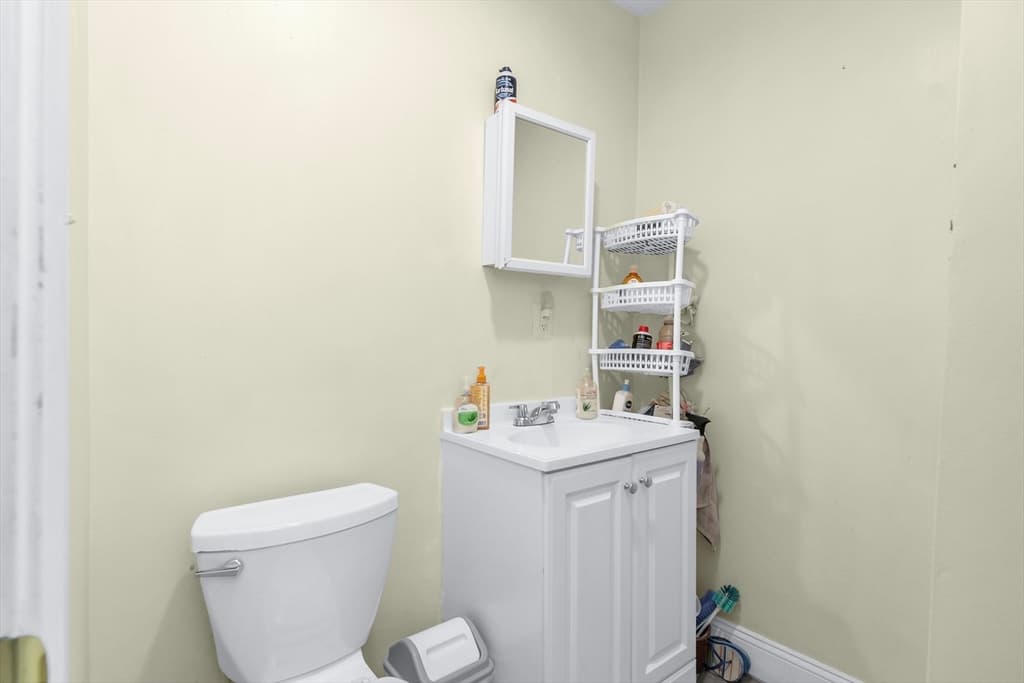 3 Family at 180 Chestnut Street, Chelsea MA 02150, Chelsea, photo 16 of 36
