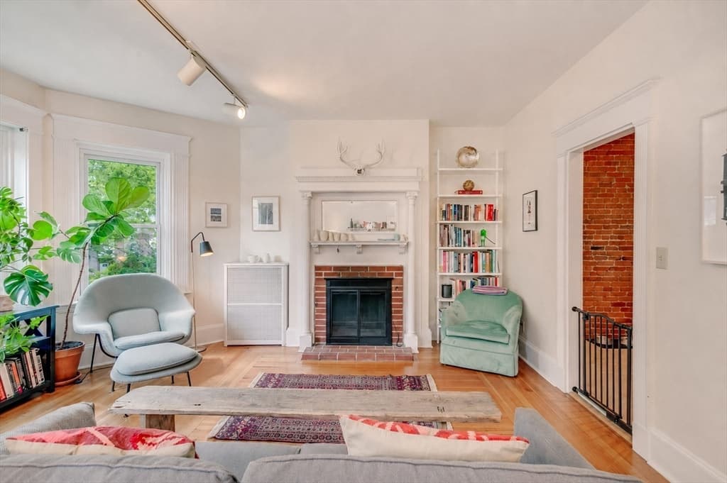 485 Washington St # 3, Brookline MA 02446 photo 3