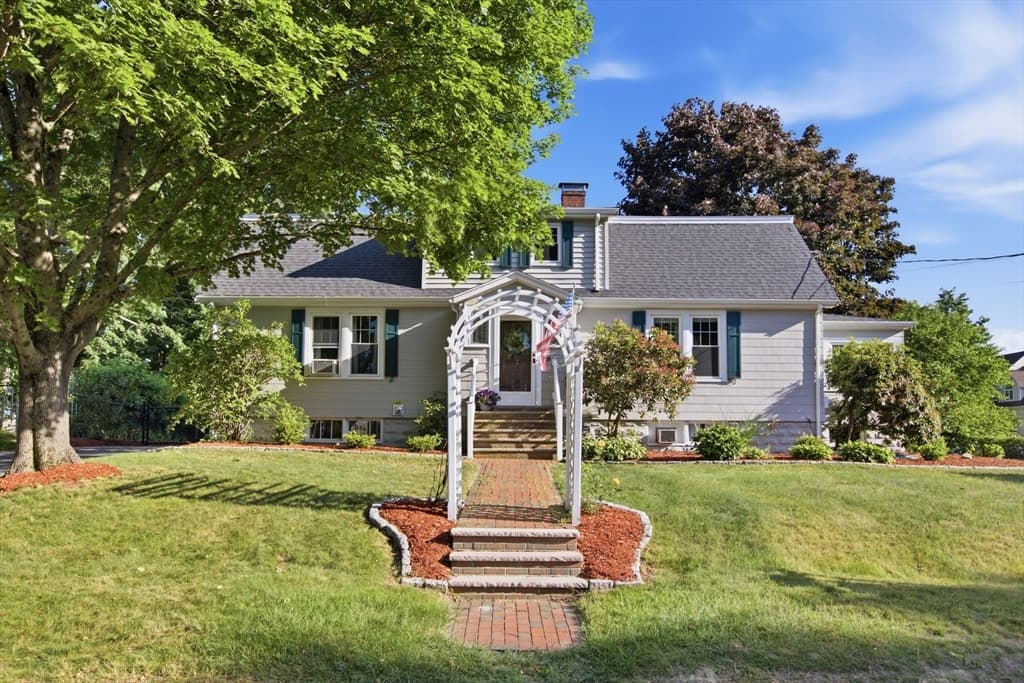 79 Orange Street, Reading MA 01867