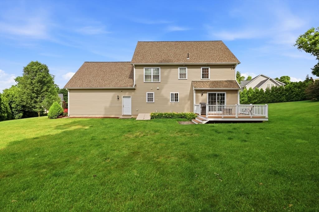 Single Family Residence at 4 N Hills Ln, Wilbraham MA 01095, photo 35 of 40