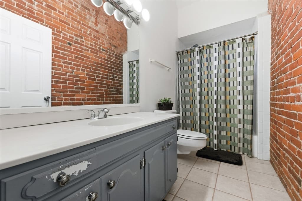 321 Plantation St # 300, Worcester MA 01604 photo 34