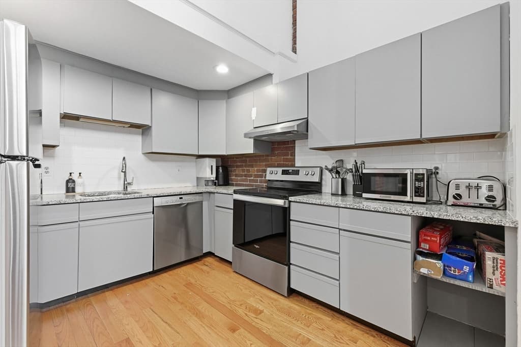 321 Plantation St # 300, Worcester MA 01604 photo 14