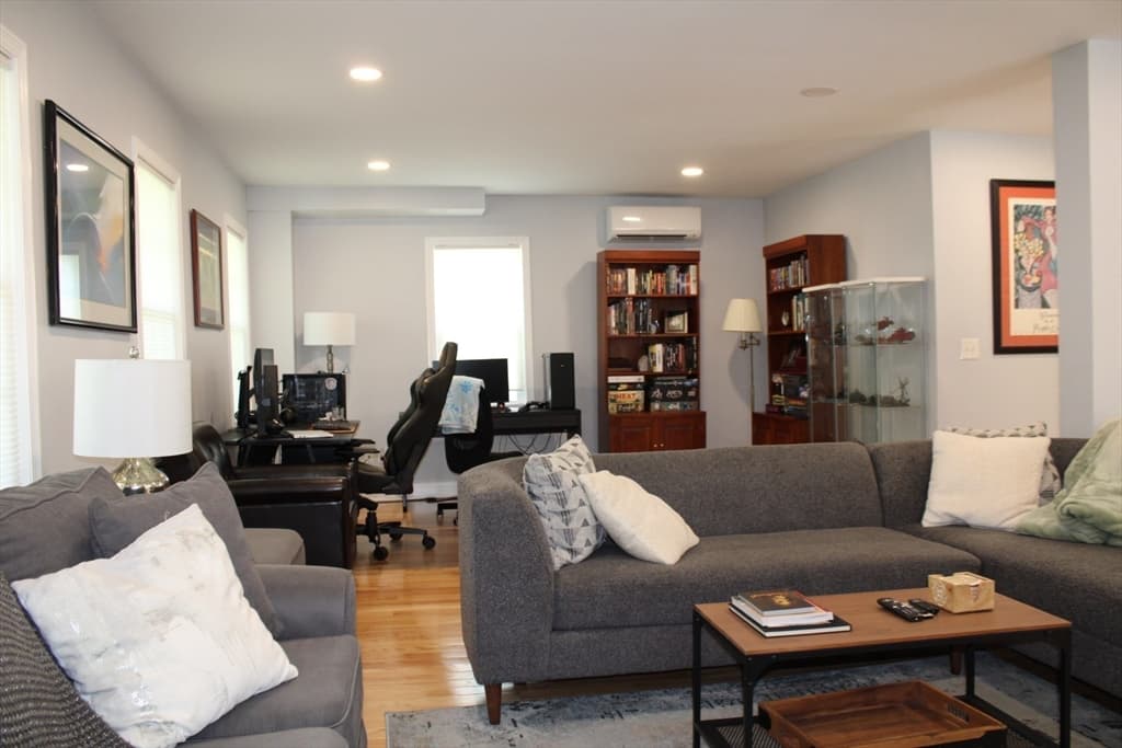 307 Main St, Lancaster MA 01523 photo 5
