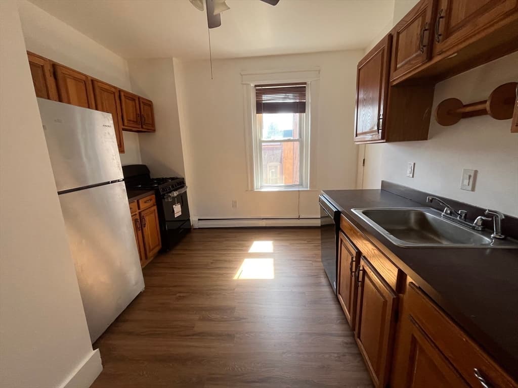 29 Irving Street # 8, Worcester MA 01609 photo 17