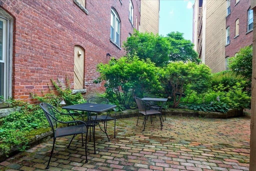 29 Irving Street # 8, Worcester MA 01609 photo 24