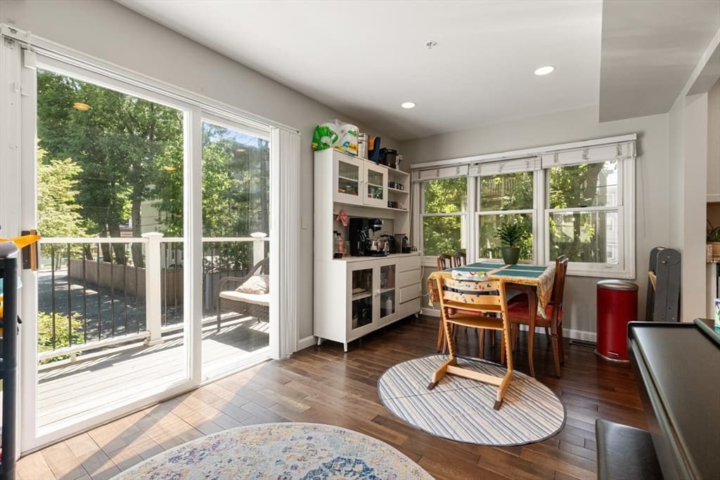 Condominium at 54 Crescent Ave, Boston MA 02125, photo 5 of 23