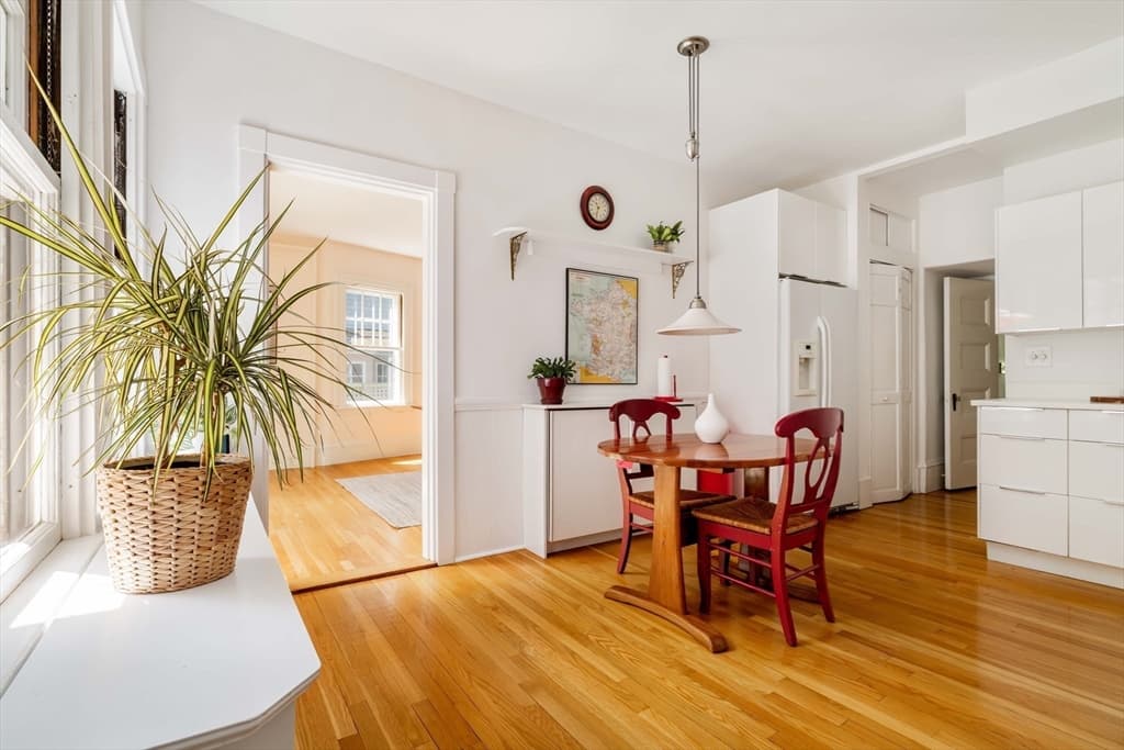 86 Avon Hill Street, Cambridge MA 02140 photo 13