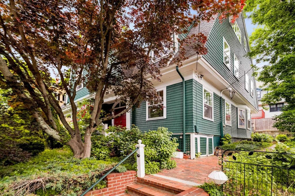 86 Avon Hill Street, Cambridge MA 02140
