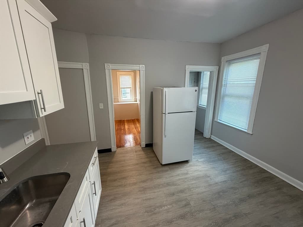 3 Family at 55 Spencer Street, Boston MA 02124, Boston, photo 5 of 9