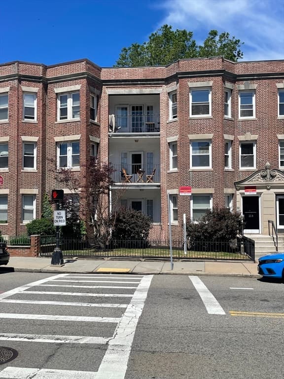 213 Chestnut Hill Ave, Boston MA 02135 photo 39
