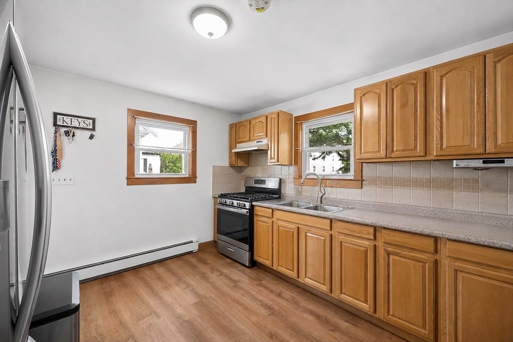 45 Bright St, Fall River MA 02721 photo 12