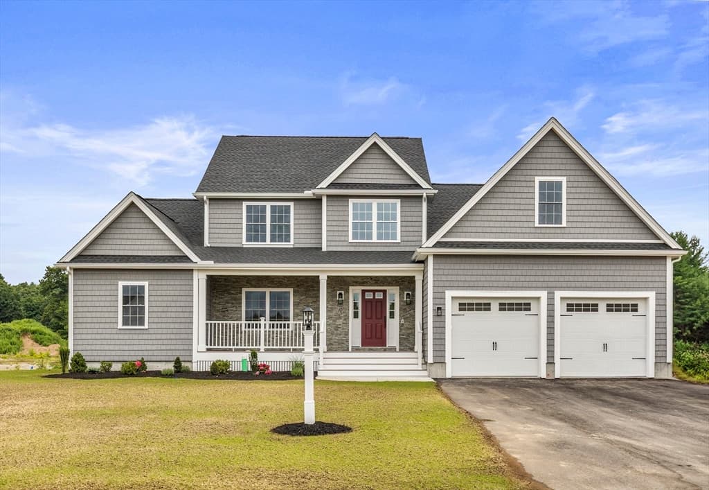 10 April Way, Millis MA 02054