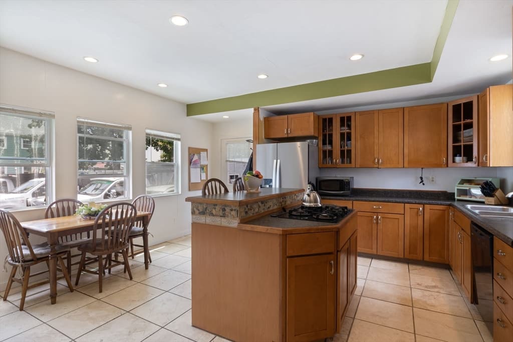 Single Family Residence at 22 Porter St, Lynn MA 01902, photo 11 of 28