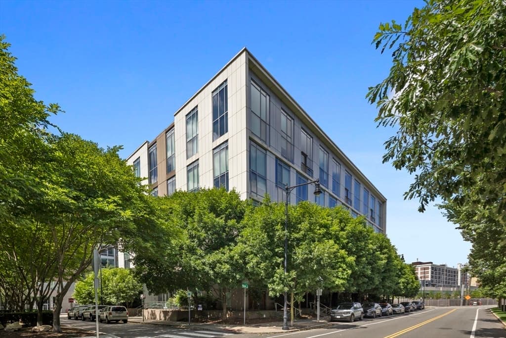 1 Earhart St # 309, Cambridge MA 02141 photo 17