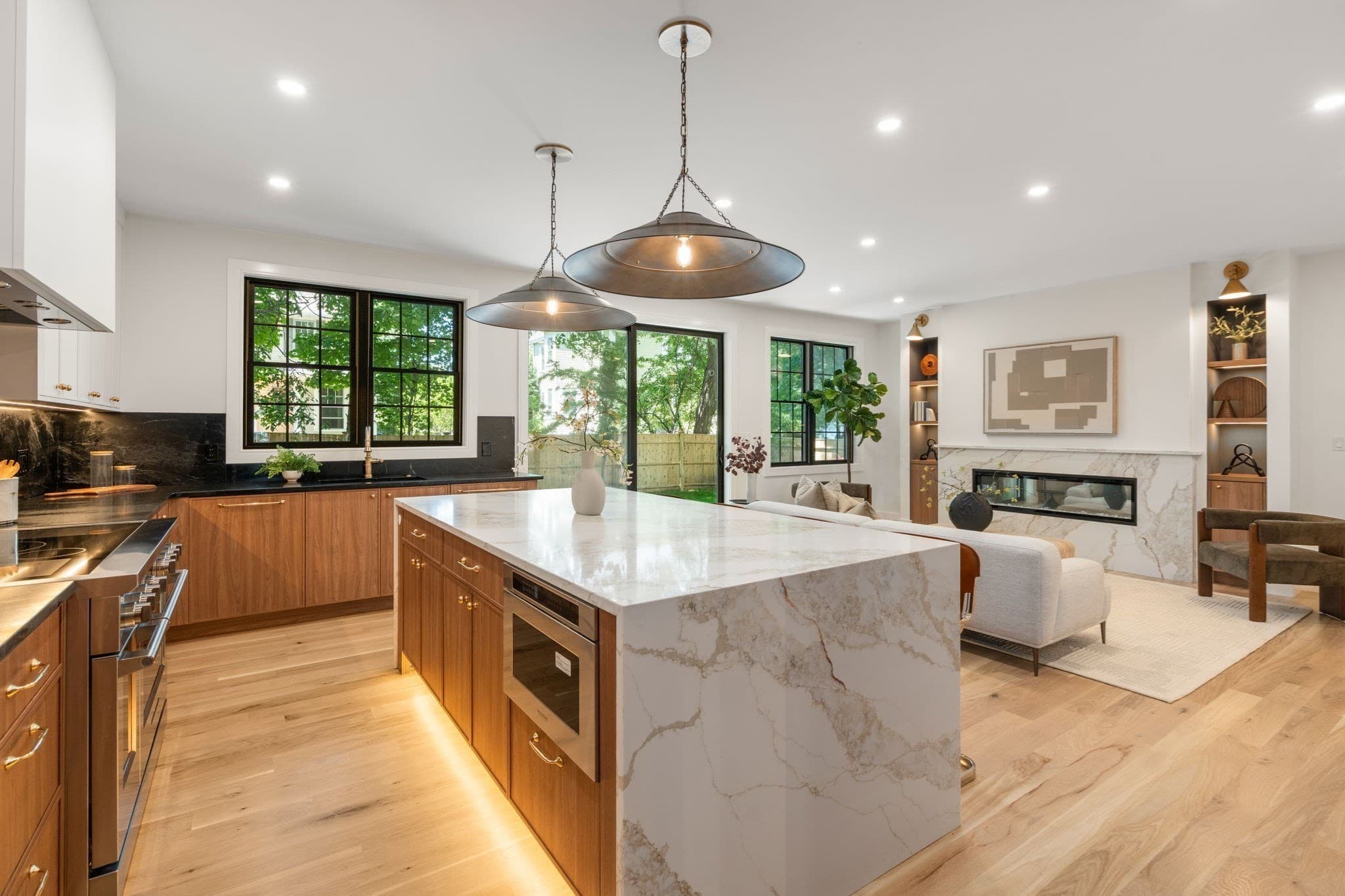 Single Family Residence at 51 Davis Ave, Newton MA 02465, Newton, photo 6 of 42