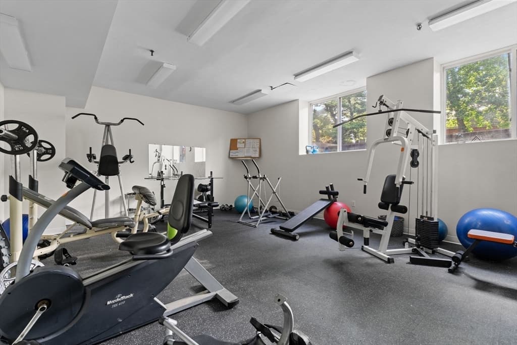Condominium at 332 Jamaicaway # 403, Boston MA 02130, photo 17 of 27