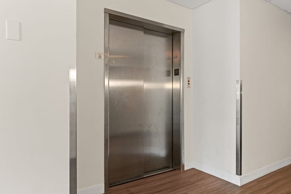 Condominium at 332 Jamaicaway # 403, Boston MA 02130, photo 16 of 27