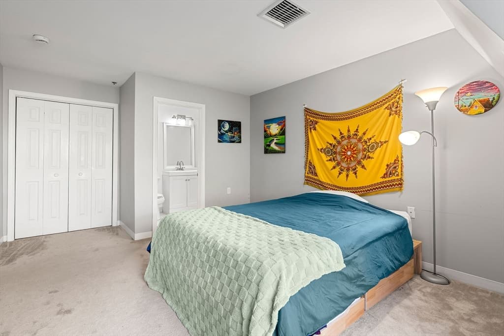 Condominium at 332 Jamaicaway # 403, Boston MA 02130, photo 7 of 27