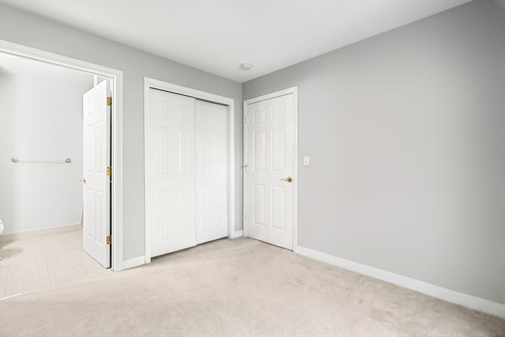 Condominium at 332 Jamaicaway # 403, Boston MA 02130, photo 11 of 27