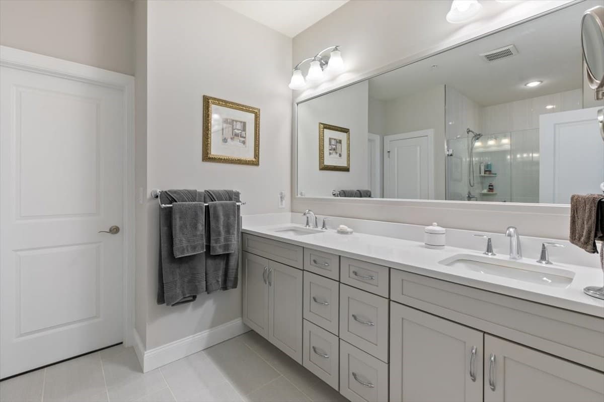 Condominium at 11 Hummingbird Way # 11, Methuen MA 01844, Methuen, photo 20 of 34