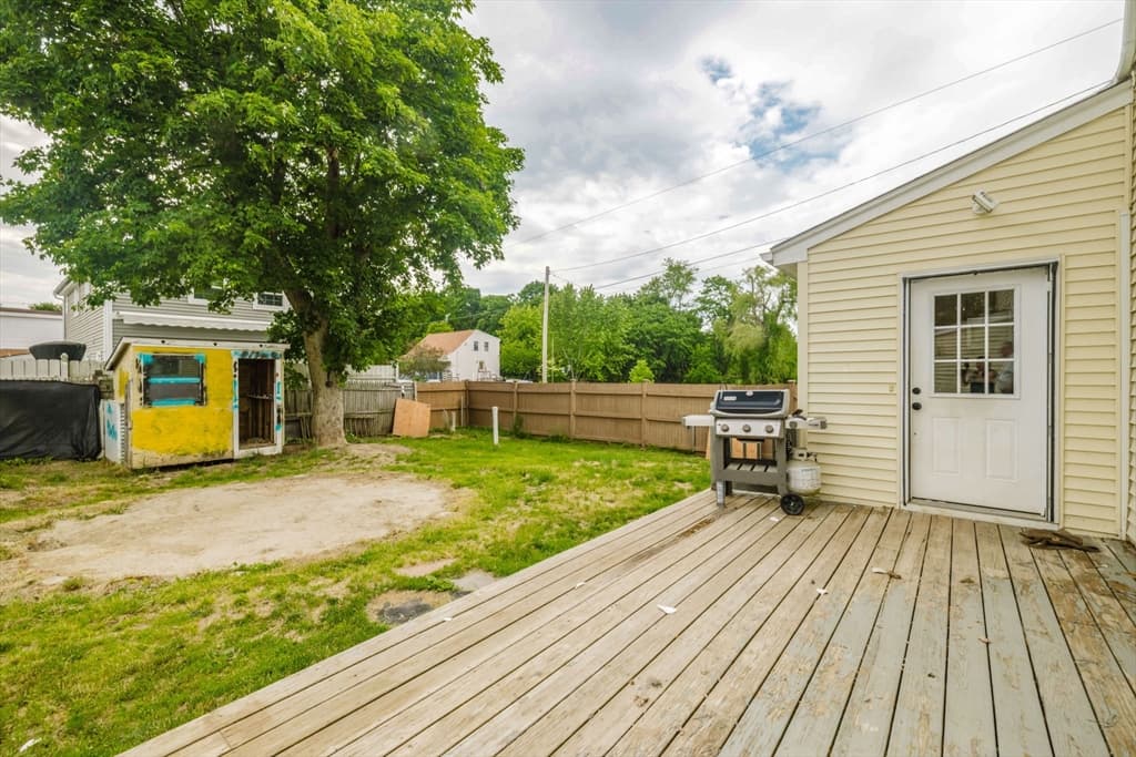 2078 Palmer St, Dighton MA 02715 photo 4