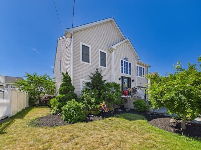 19 Abington Ln., Fall River MA 02721 photo 2