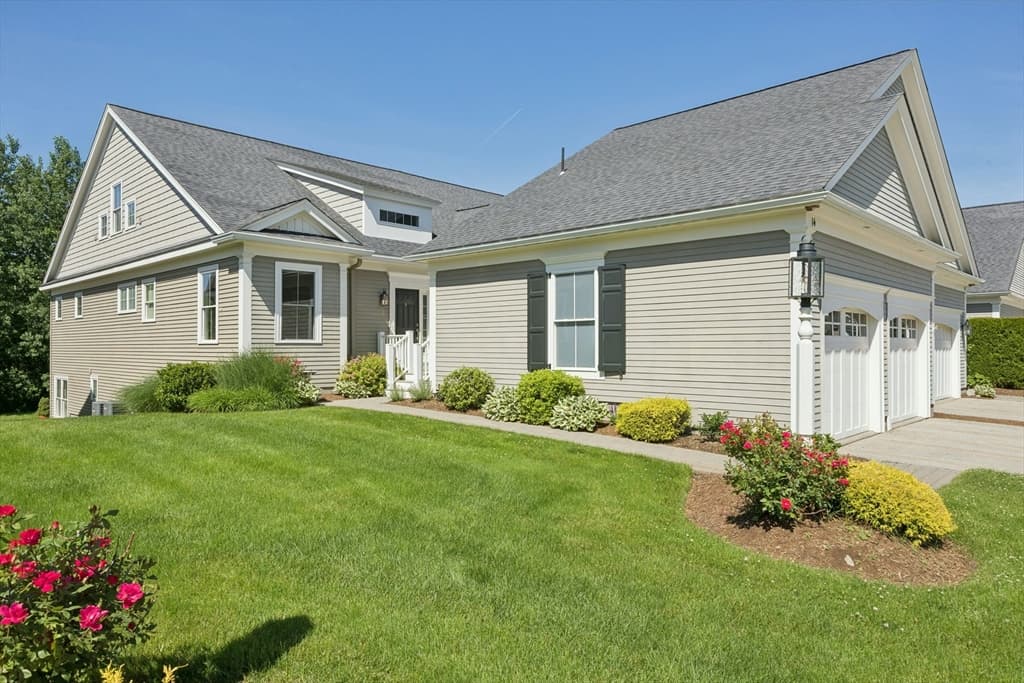 14 Lydias Way # 14, Northborough MA 01532