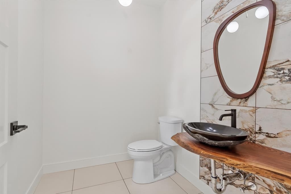 58 Neillian Street # 58, Bedford MA 01730 photo 12