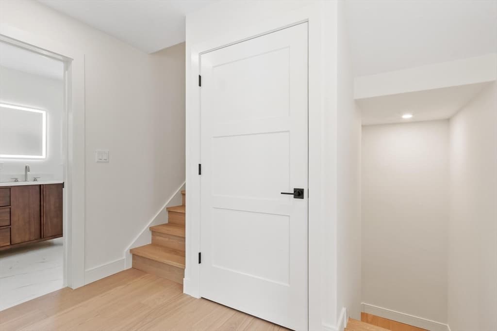 58 Neillian Street # 58, Bedford MA 01730 photo 20