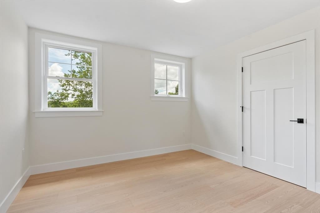 60 Neillian Street # 60, Bedford MA 01730 photo 25