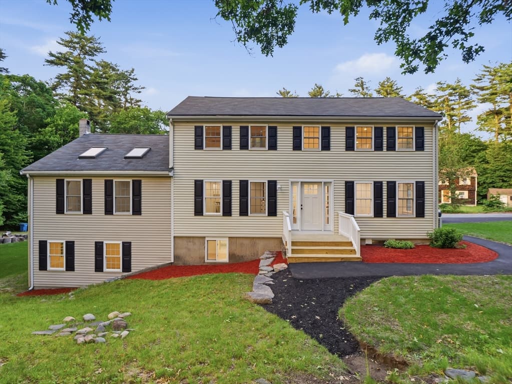 1126 Plymouth St, East Bridgewater MA 02333