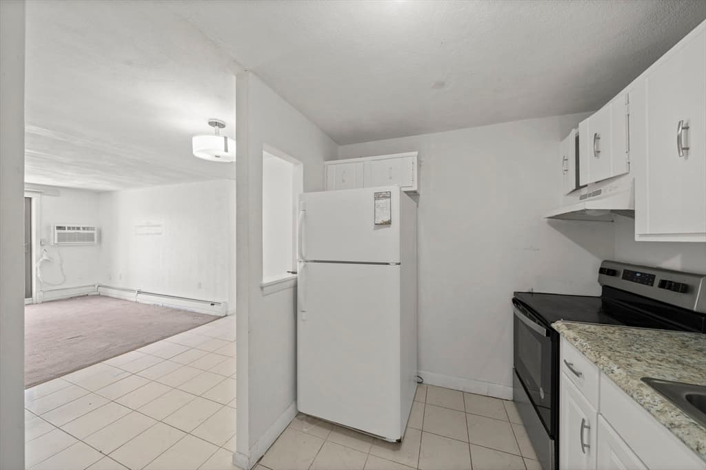 Condominium at 7 Park Ave # 23, Revere MA 02151, photo 8 of 17