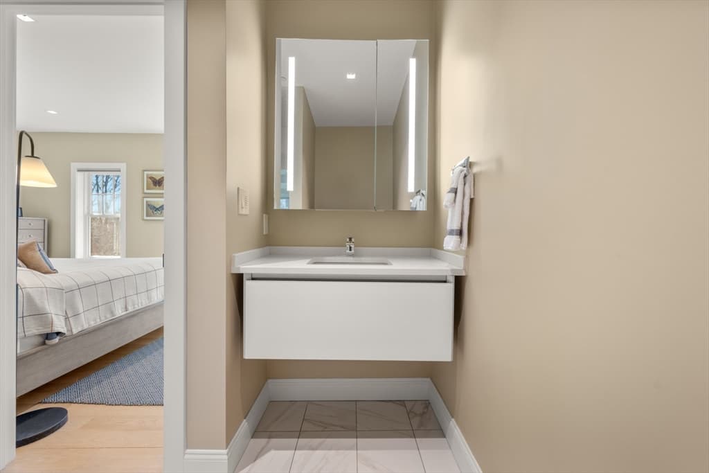 21 Crowninshield Rd # 21, Brookline MA 02446 photo 13