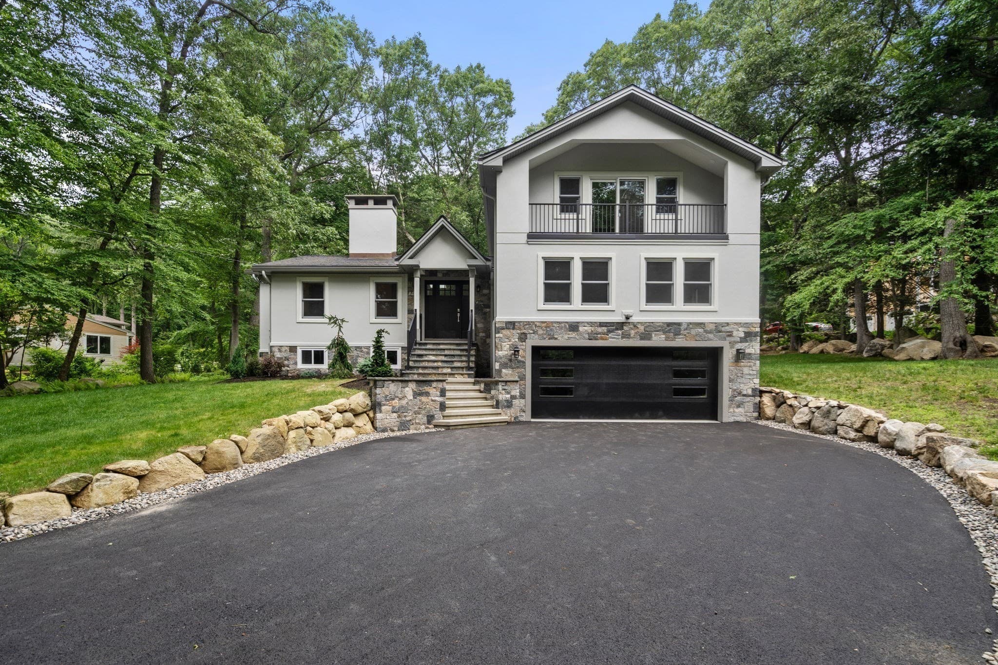 Single Family Residence at 184 Bedford Rd, Lincoln MA 01773, Lincoln, photo 2 of 33