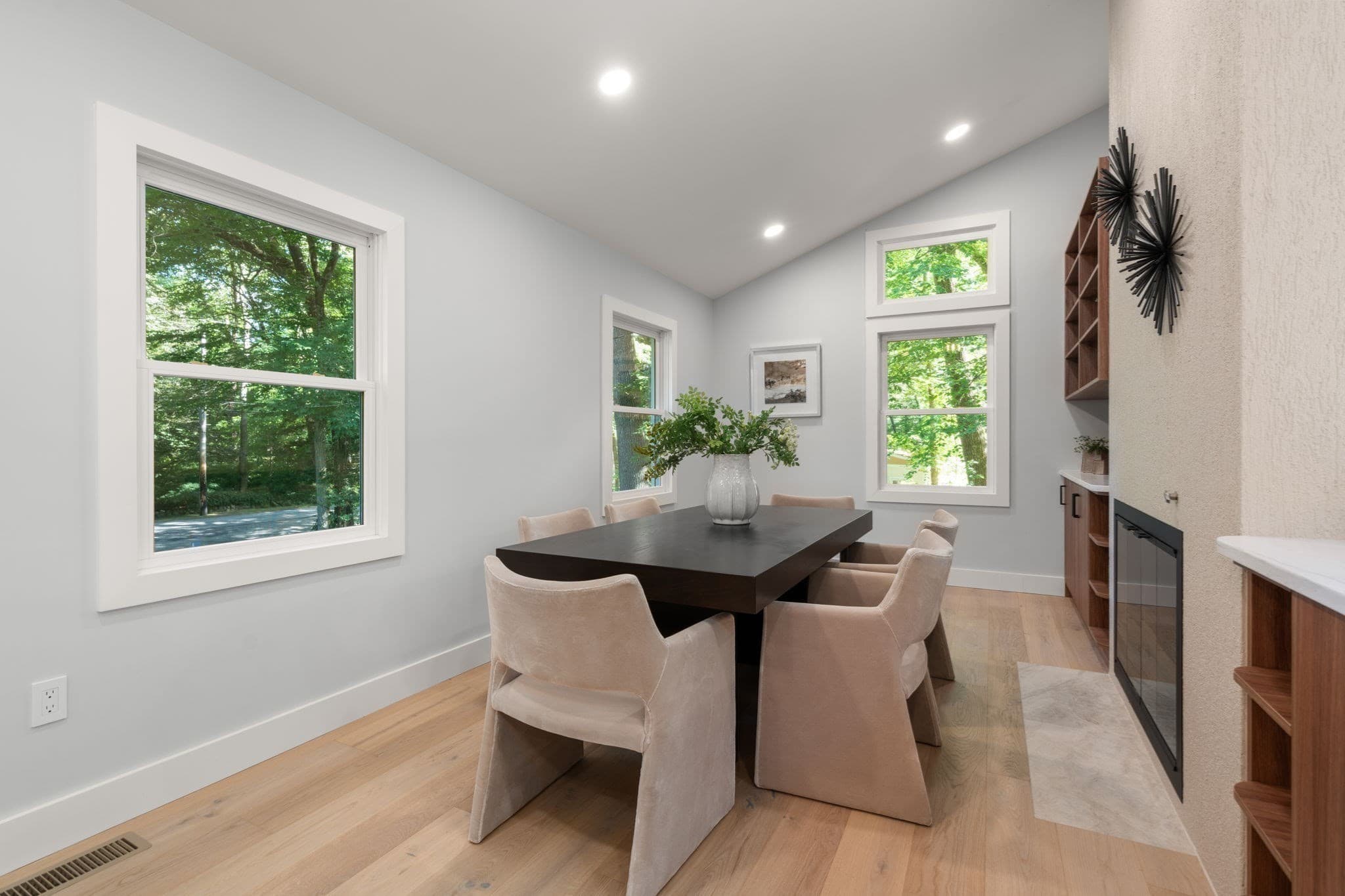 Single Family Residence at 184 Bedford Rd, Lincoln MA 01773, Lincoln, photo 5 of 33